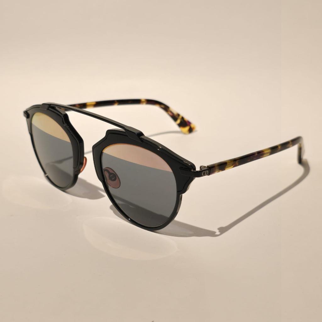 Dior So Real Zonnebril NT1ZJ 48-22-140 | Nette Staat, Dior, Gebruikt, Support@dior.com, 30 Avenue Montaigne
75008 Paris
France