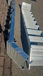 Te koop aluminium rolsteiger trappen-trappen toren, Asc Wienese Euroscaffold, Ophalen of Verzenden, Zo goed als nieuw, Rolsteiger of Kamersteiger