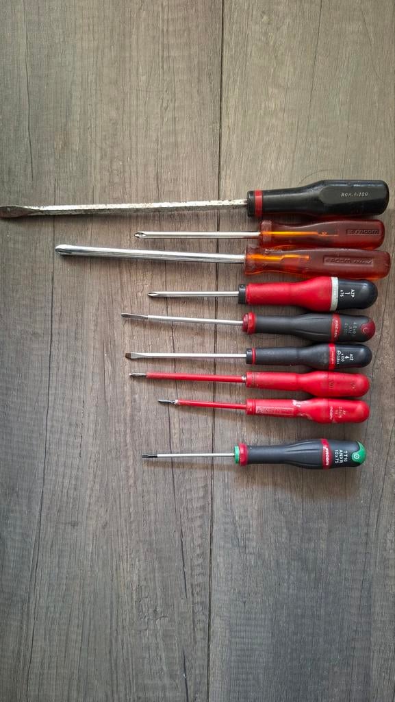 9 Facom schroevendraaiers - Diverse maten en types, Ophalen of Verzenden