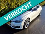 BMW 3-serie 316i M-line St Verwarming Leer Clima Cruise Cont, Auto's, BMW, 1360 kg, Gebruikt, 4 cilinders, Navigatiesysteem