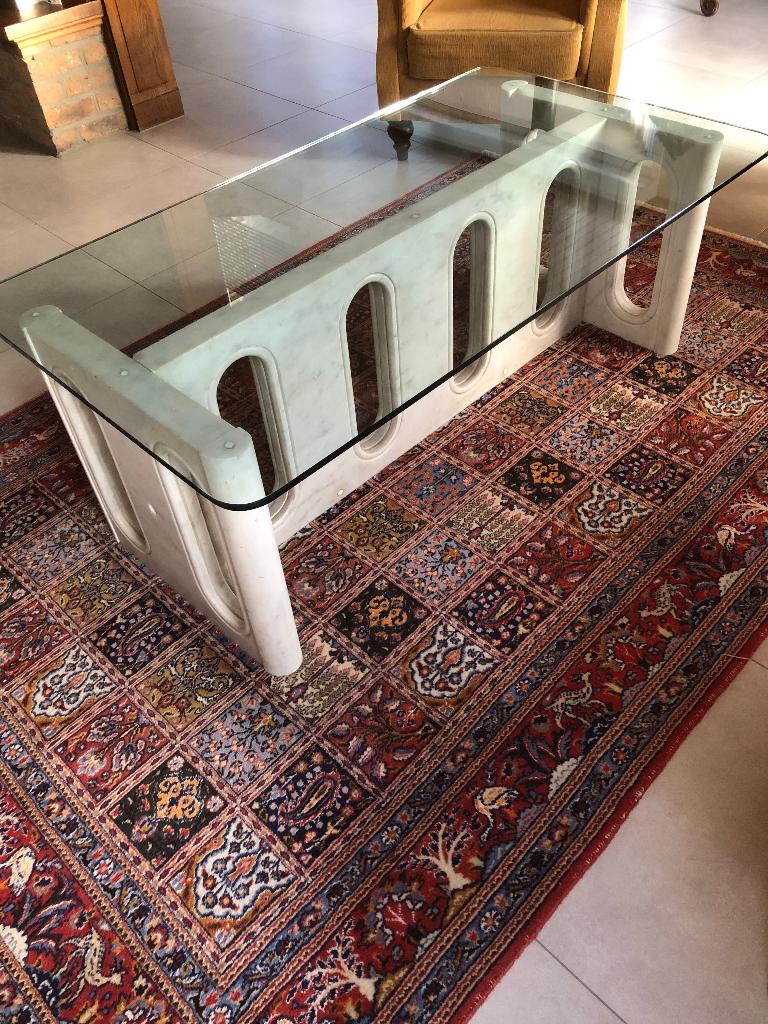 Glazen tafel met marmeren onderstel, Ophalen