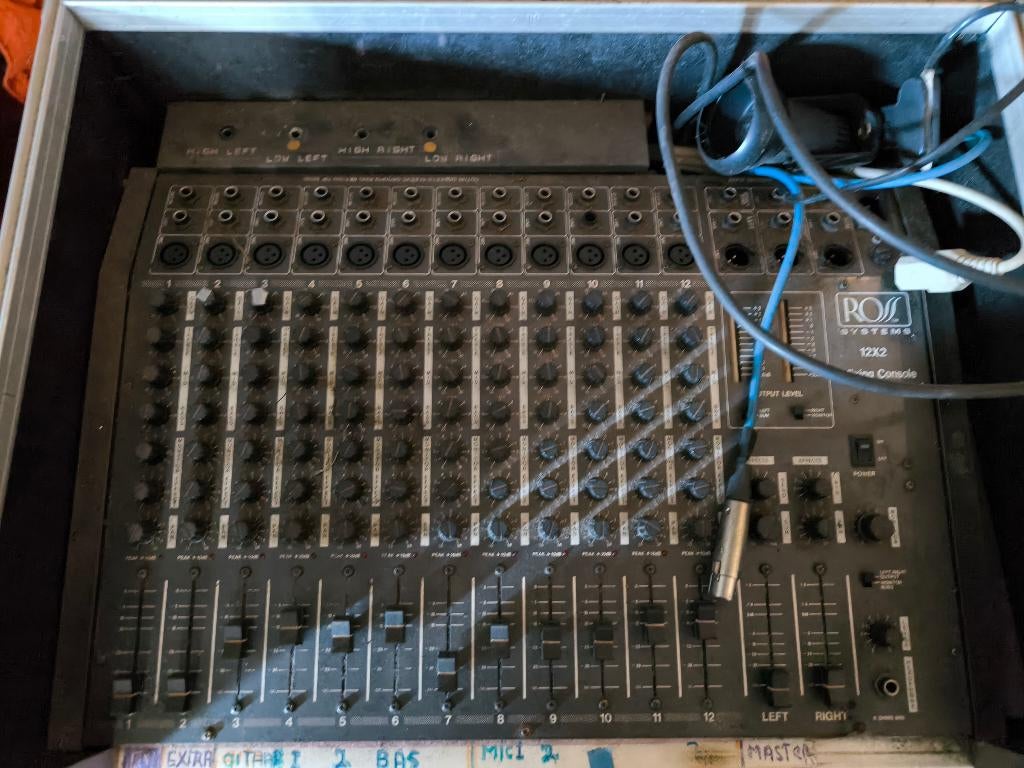 Ross Mengtafel + Bijbehorende Speakers, Muziek en Instrumenten, Ophalen, Gebruikt, 10 tot 20 kanalen