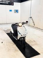 Piaggio zip 4takt 50cc 2020 iget (9342km!!!!), Fietsen en Brommers, Scooters | Piaggio, Ophalen, Zip, Zo goed als nieuw, Benzine