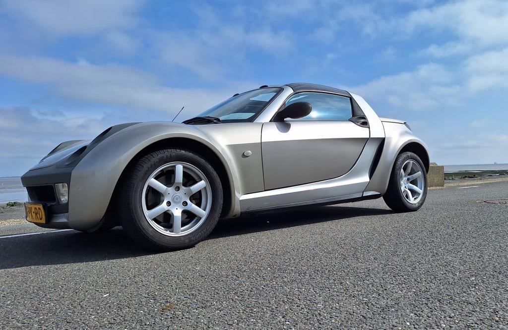Smart Roadster 0.7 60KW AUT 2004 Grijs, Auto's, Automaat, Achterwielaandrijving, Roadster, Origineel Nederlands