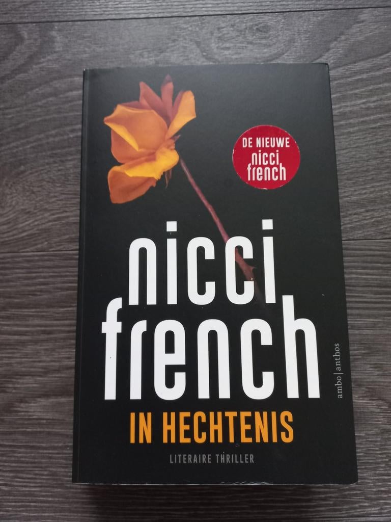 Boek Nicci French - In hechtenis, Ophalen of Verzenden, Gelezen, Nicci French
