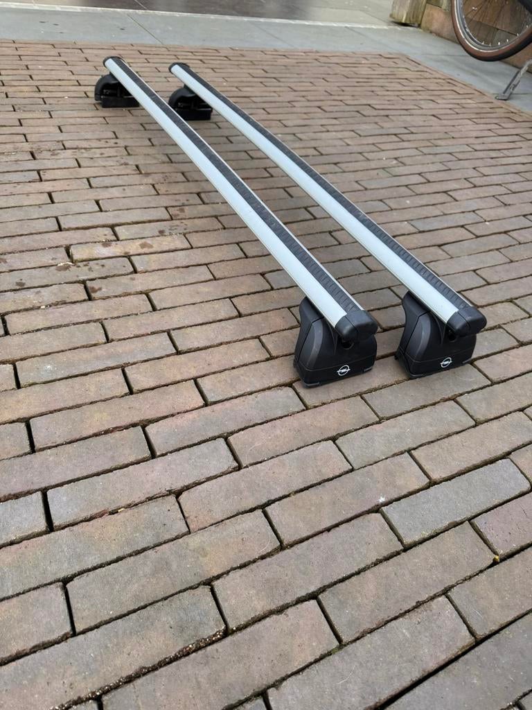 Dakdragers Opel Grandland met dakrails - Zo goed als nieuw, Auto diversen, Dakdragers, Zo goed als nieuw, Ophalen of Verzenden