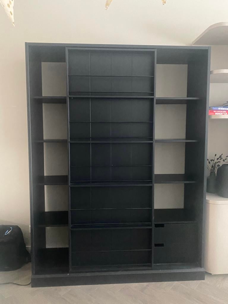 WOOOD Opbergkast Swing met schuifdeur zwart, Huis en Inrichting, Kasten | Boekenkasten, Gebruikt, 150 tot 200 cm, 200 cm of meer