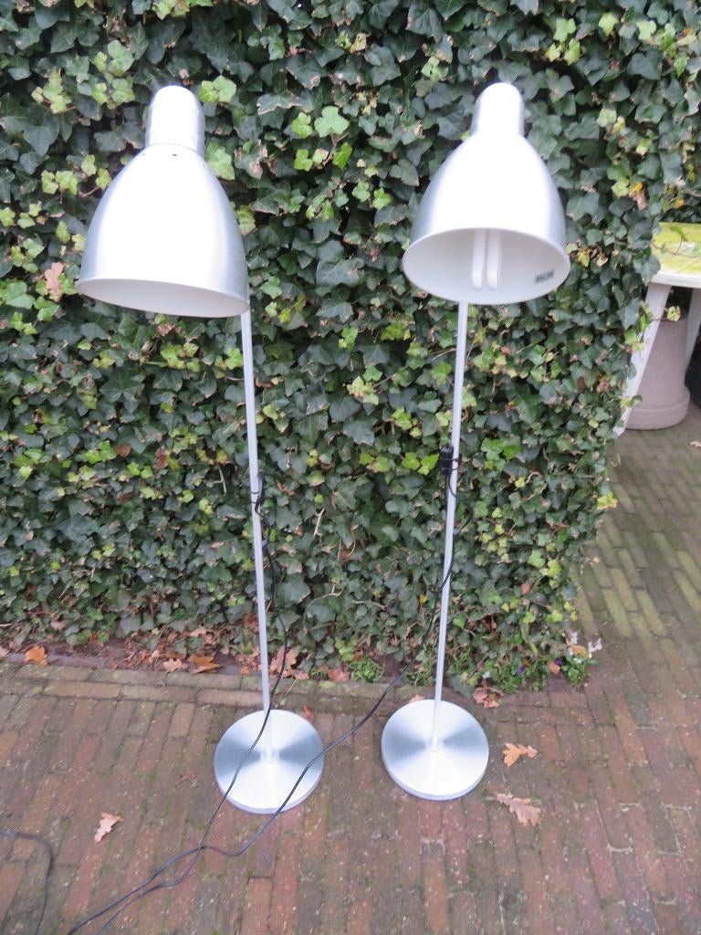2 grijze staande schemerlampen met flexibele kop, Ophalen, Metaal, 100 tot 150 cm