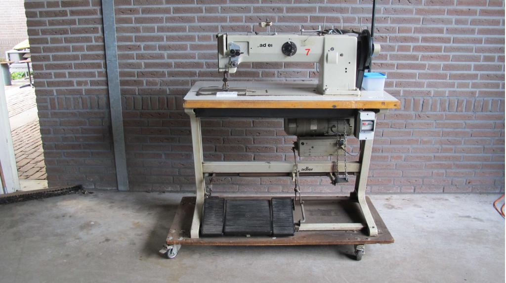 industriële naaimachine Adler 221-50-73, Niet ingevuld, Gebruikt, Niet ingevuld, Niet ingevuld
