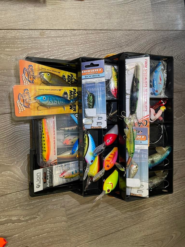 Albatros tacklebox vol kunstaas, Ophalen of Verzenden, Gebruikt