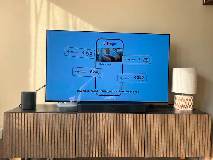 Ikea Besta TV meubel walnoot 180x42x38 cm, Huis en Inrichting, Kasten | Televisiemeubels, Zo goed als nieuw, Minder dan 100 cm