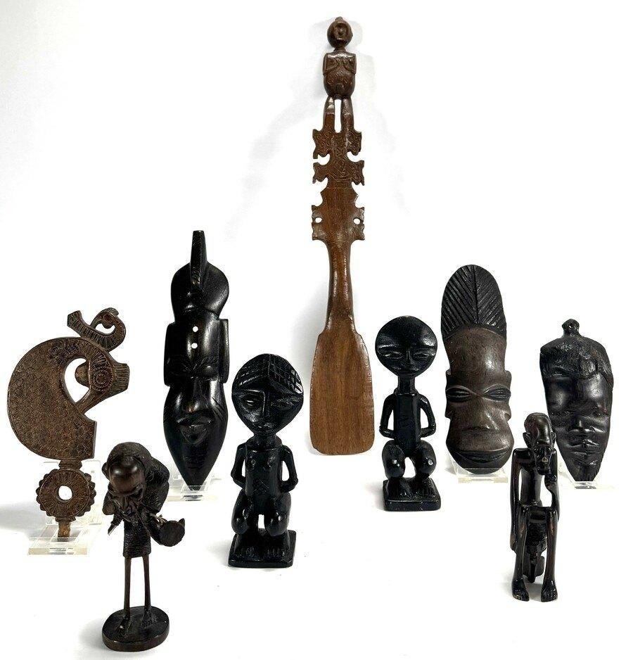 1416. Lot houtsnijwerk - West-Afrika, eind 20e eeuw