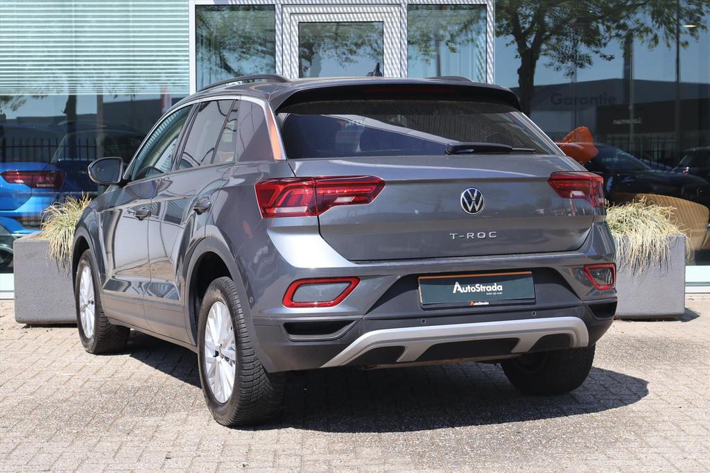 Volkswagen T-Roc 1.0 Life TSI 110pk | ACC | Airco | Virtual, Keurmerk '100% Onderhouden', Stof, Gebruikt, Met garantie (alle)