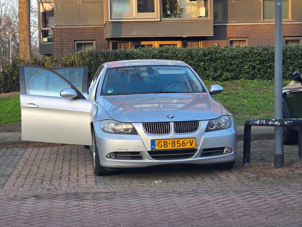 BMW 3-Serie 3.0 I 330 AUT 2007 Grijs, Automaat, Zwart, 258 pk, 2996 cc