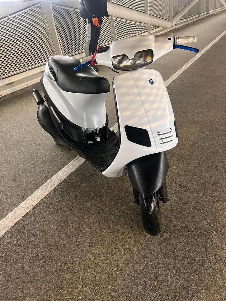 Zip type 3 70cc (2005), Fietsen en Brommers, Brommeronderdelen | Scooters, Zo goed als nieuw, Piaggio, Blok, Ophalen of Verzenden