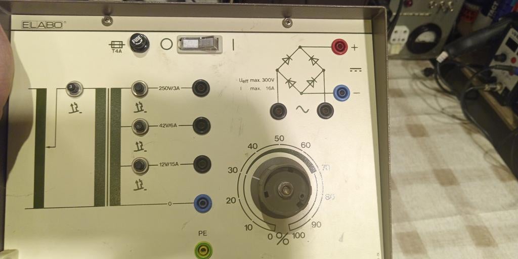 Elabo Laboratorium Voeding met Regelbare Transformator, Ophalen of Verzenden, Gebruikt