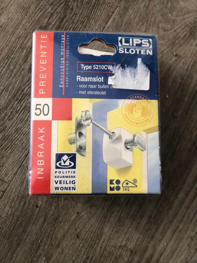 Lips, Ophalen of Verzenden, Zo goed als nieuw, Slot