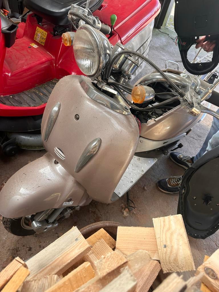 Scooter , eerste eigenaar, Ophalen of Verzenden, Gebruikt, Benzine, Overige merken