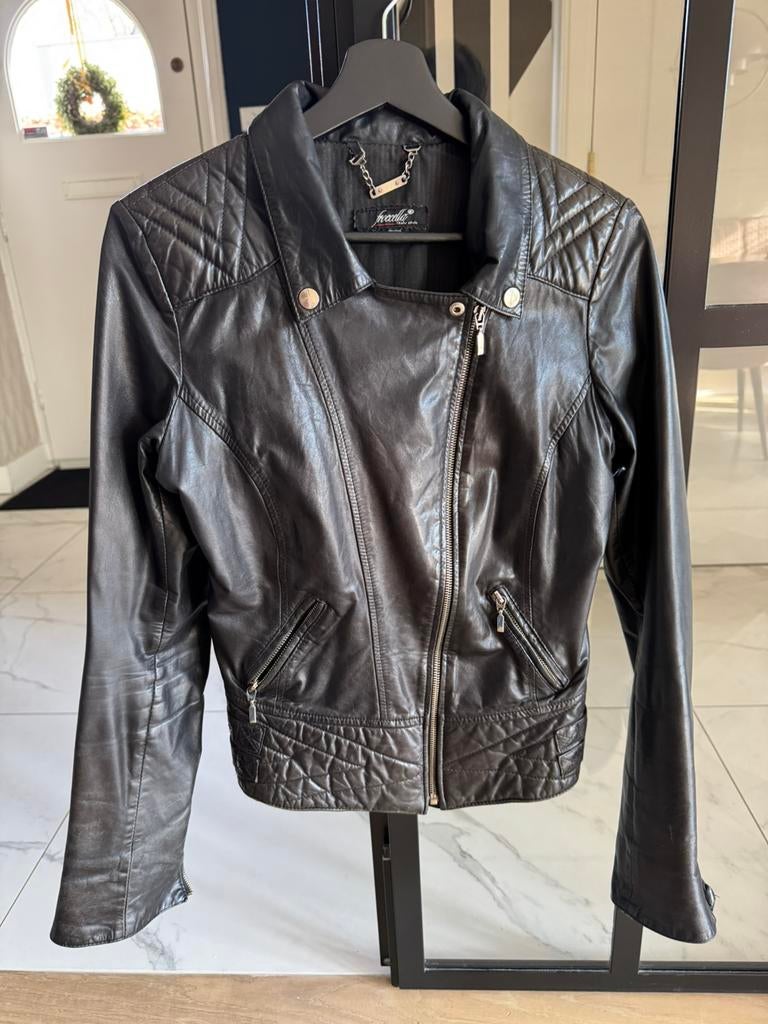 Mooi zwart leren bikerjack te koop voor dames, Kleding | Dames, Jasjes, Kostuums en Pakken, Ophalen of Verzenden, Zo goed als nieuw