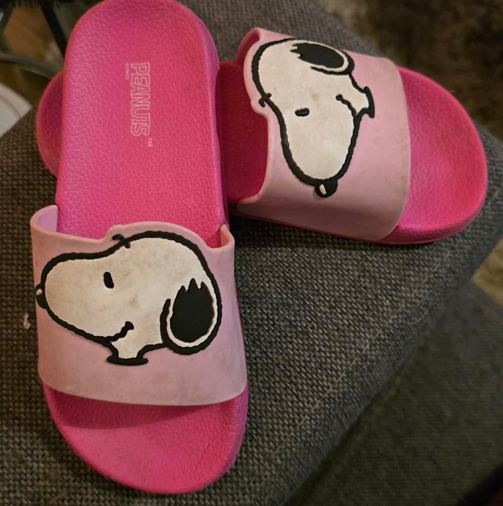 Snoopy slippers maat 28/29 - Peanuts, Gebruikt, Meisje, Overige typen, Ophalen of Verzenden