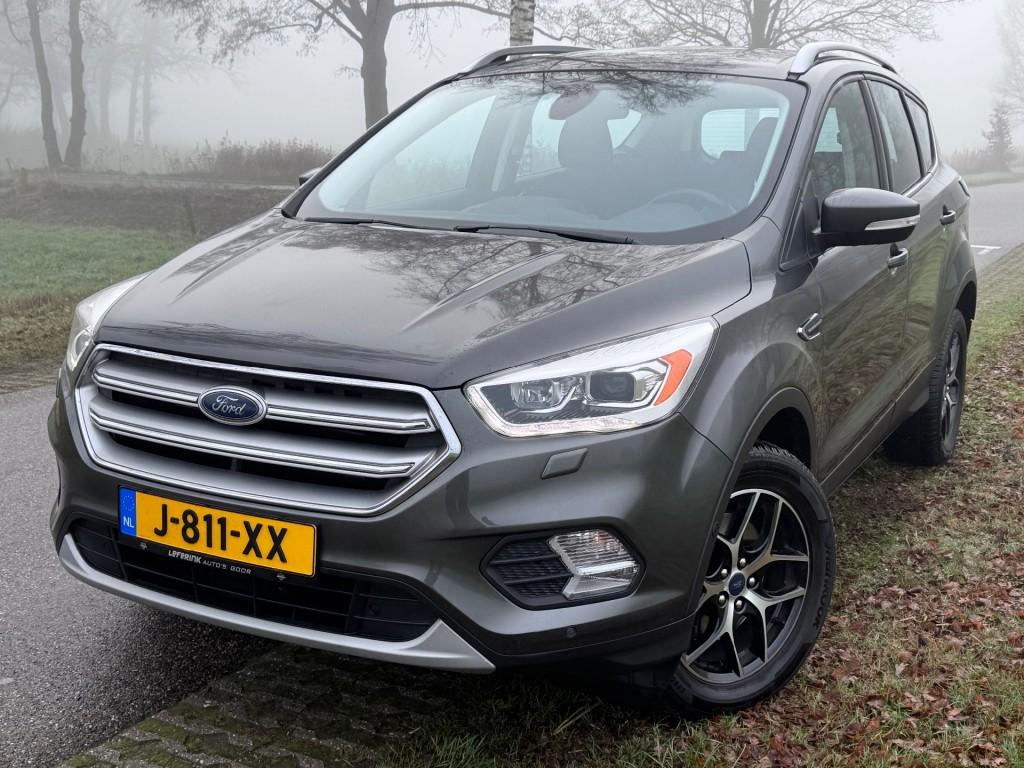 Ford KUGA 1.5 TDCI TREND / TREKHAAK / LMV / STOELVERWARMING, Auto's, Voorwielaandrijving, Gebruikt, Huisgarantie, 4 cilinders