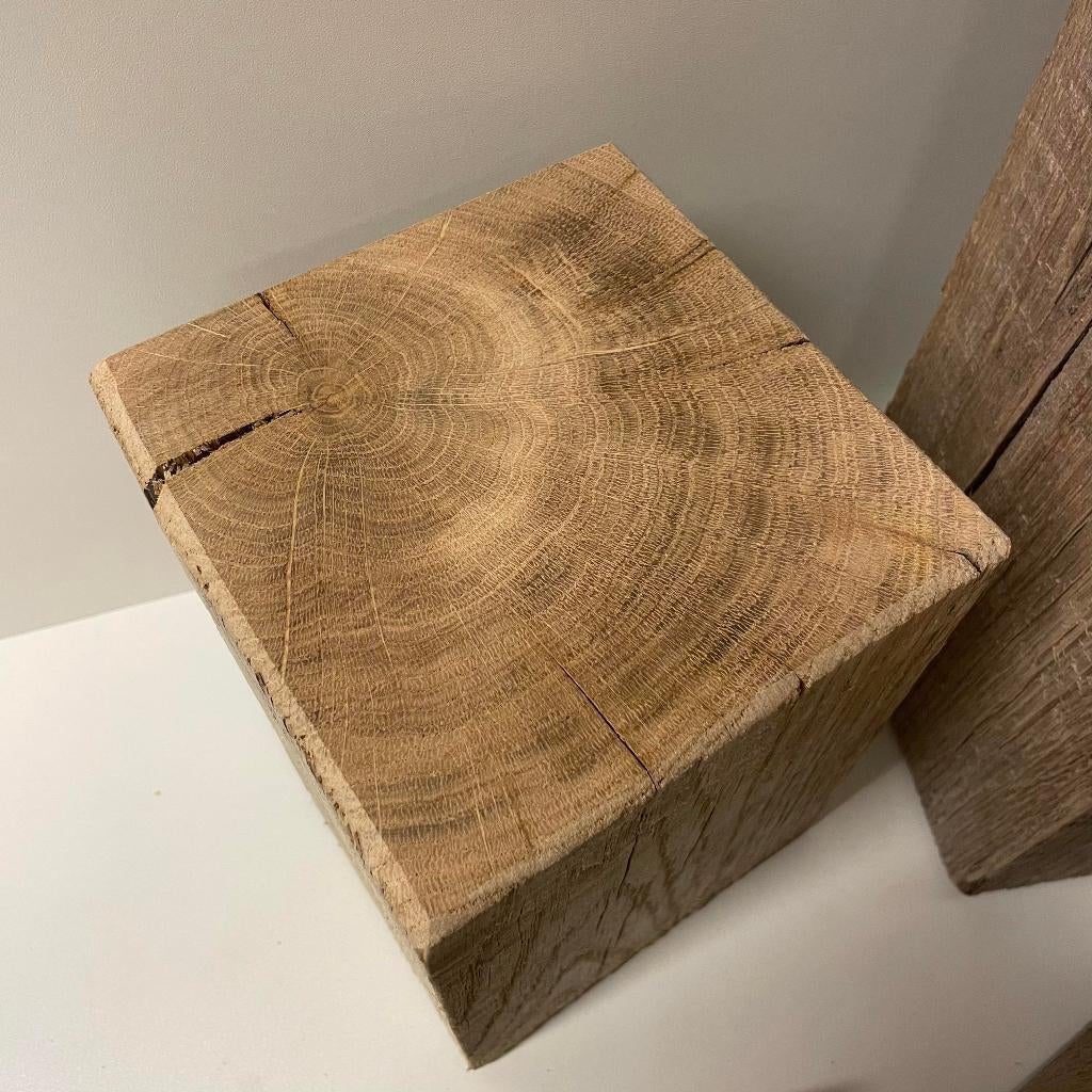 Handgemaakte winddroog eiken sokkels / zuilen – 15x15 cm, Huis en Inrichting, Woonaccessoires | Zuilen en Pilaren, Ophalen of Verzenden