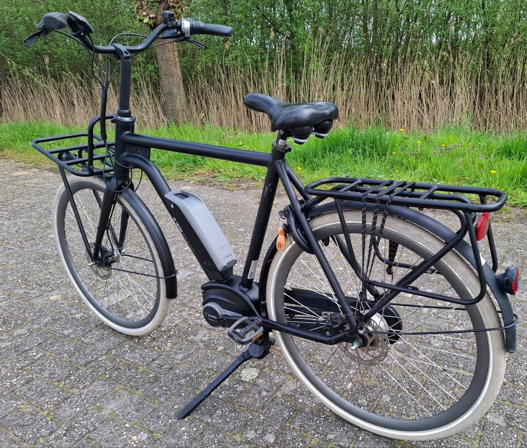 Elektrische mat zwarte Batavus Quip herenfiets,Bosch motor✅️, Fietsen en Brommers, Ophalen, Versnellingen, Batavus, Zo goed als nieuw
