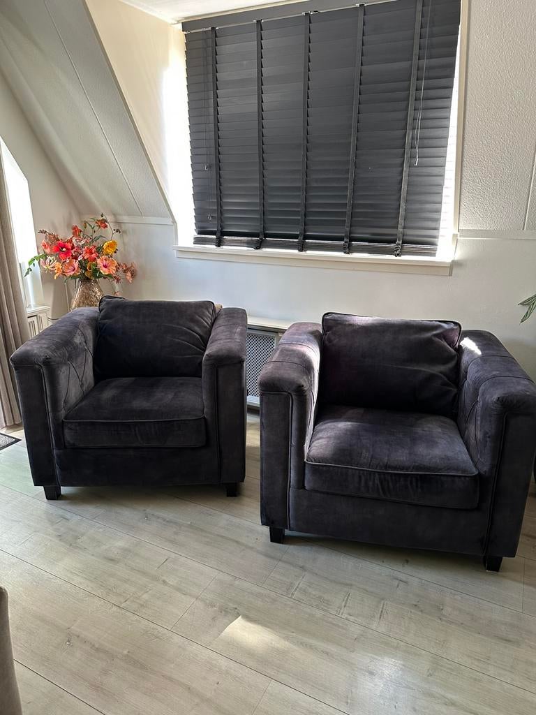 Stoelen, Ophalen, Zo goed als nieuw