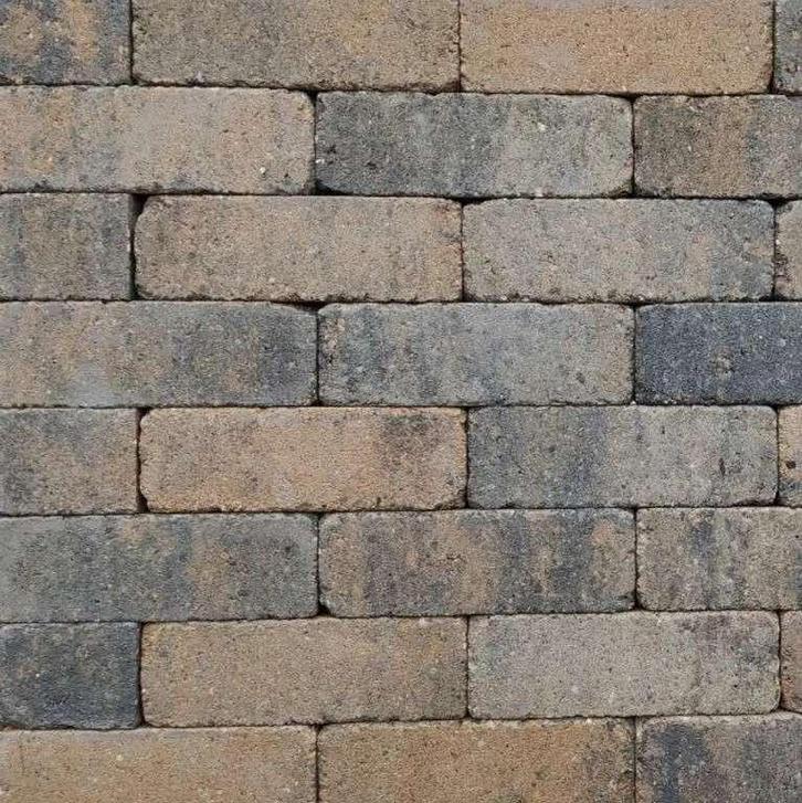 Restpartij getrommelde dikformaat klinkers Musselkalk 8 cm, Tuin en Terras, Tegels en Klinkers, Nieuw, Klinkers, Beton, 10 m² of meer