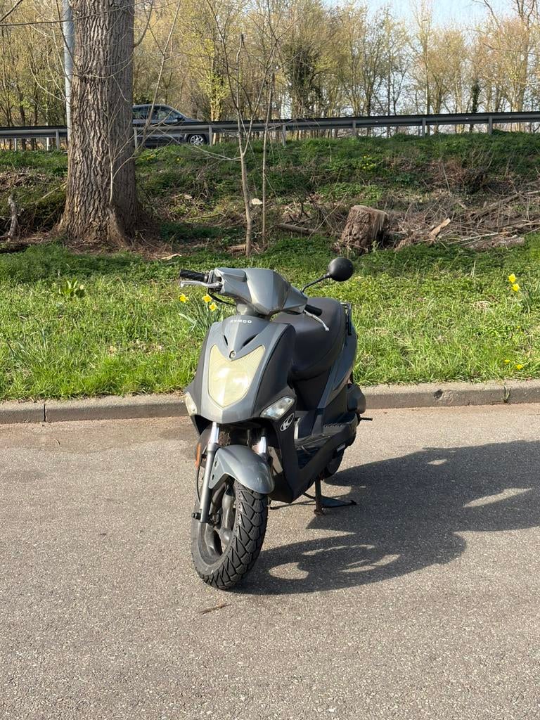 Kymco Agility 50, Fietsen en Brommers, Scooters | Kymco, Ophalen, Maximaal 45 km/u, Zo goed als nieuw, 50 cc