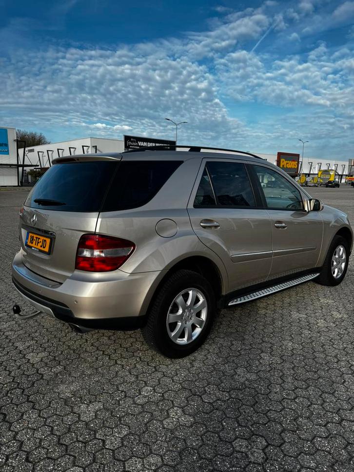 Mercedes-Benz M-Klasse 3.5 Ml350 4MATIC AUT 2006, Auto's, Mercedes-Benz, Particulier, M-Klasse, Benzine, E, SUV of Terreinwagen