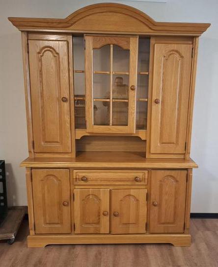 Eiken houten buffet kast met verlichting. ZGAN, Huis en Inrichting, Kasten | Buffetkasten, Zo goed als nieuw, 150 tot 200 cm, 25 tot 50 cm