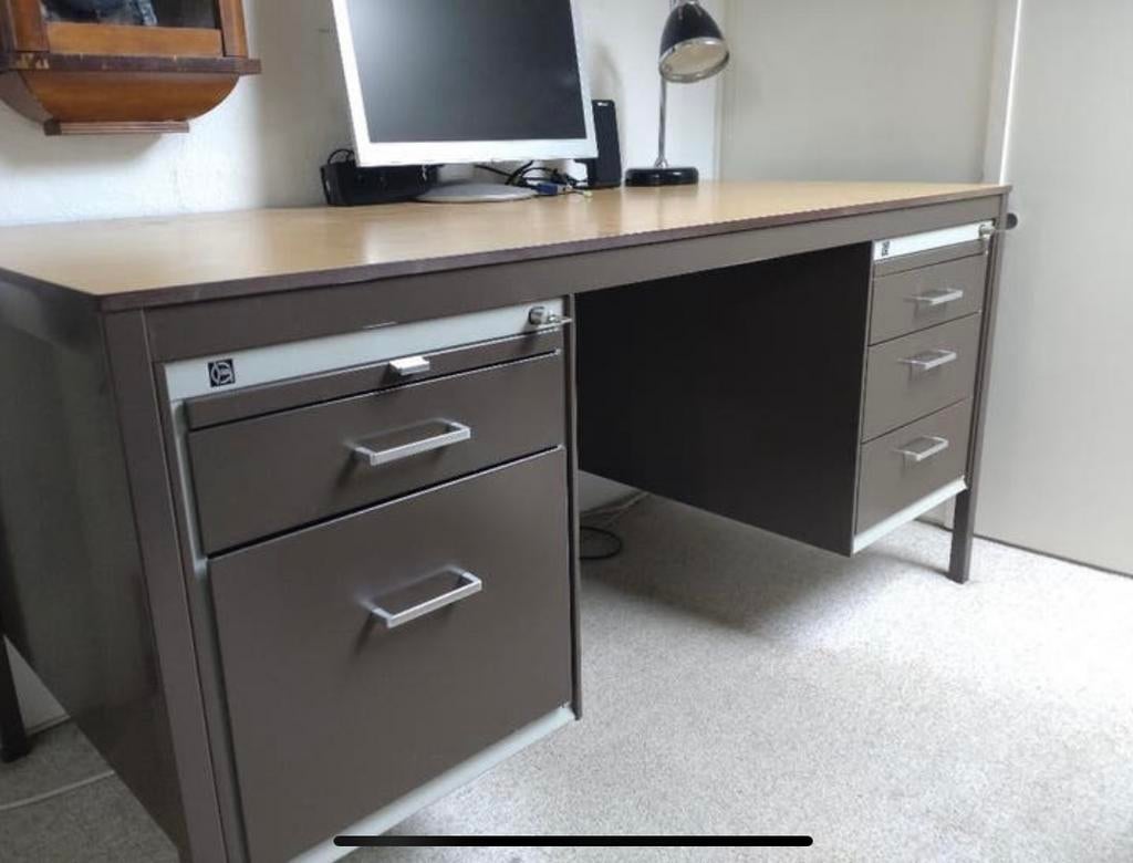 Vintage Gispen bureau, Ophalen, Gispen, Metaal, Zo goed als nieuw