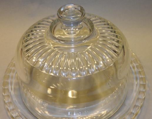 Glazen stolp met onderbord Arcoroc France., Ophalen of Verzenden, Zo goed als nieuw