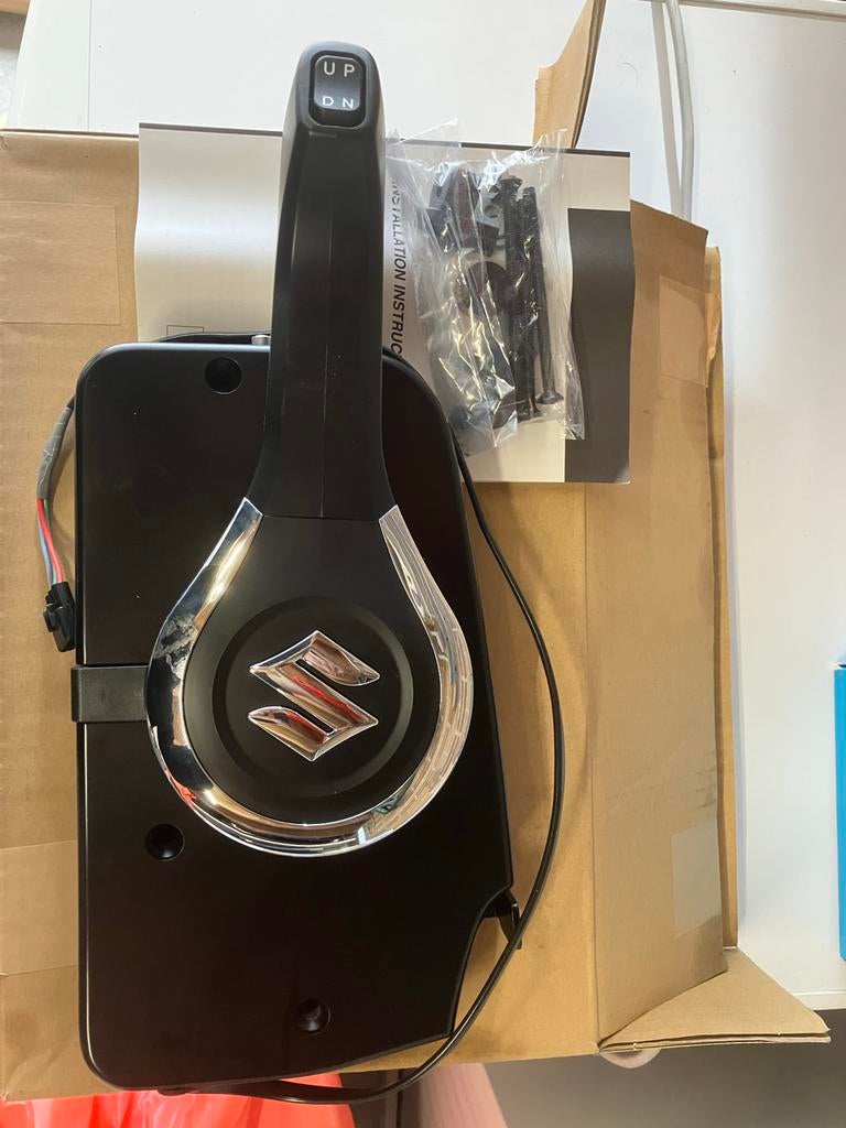 Universele Gashendel met/zonder trim Suzuki, Ophalen of Verzenden, Nieuw, Motor en Techniek