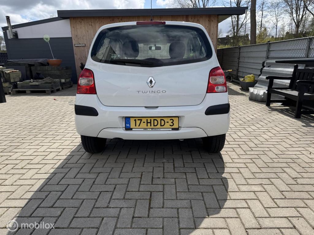 Renault Twingo 1.2 Acces Nieuwe APK. AIRCO, Auto's, Renault, Voorwielaandrijving, Twingo, Gebruikt, 31 €/maand