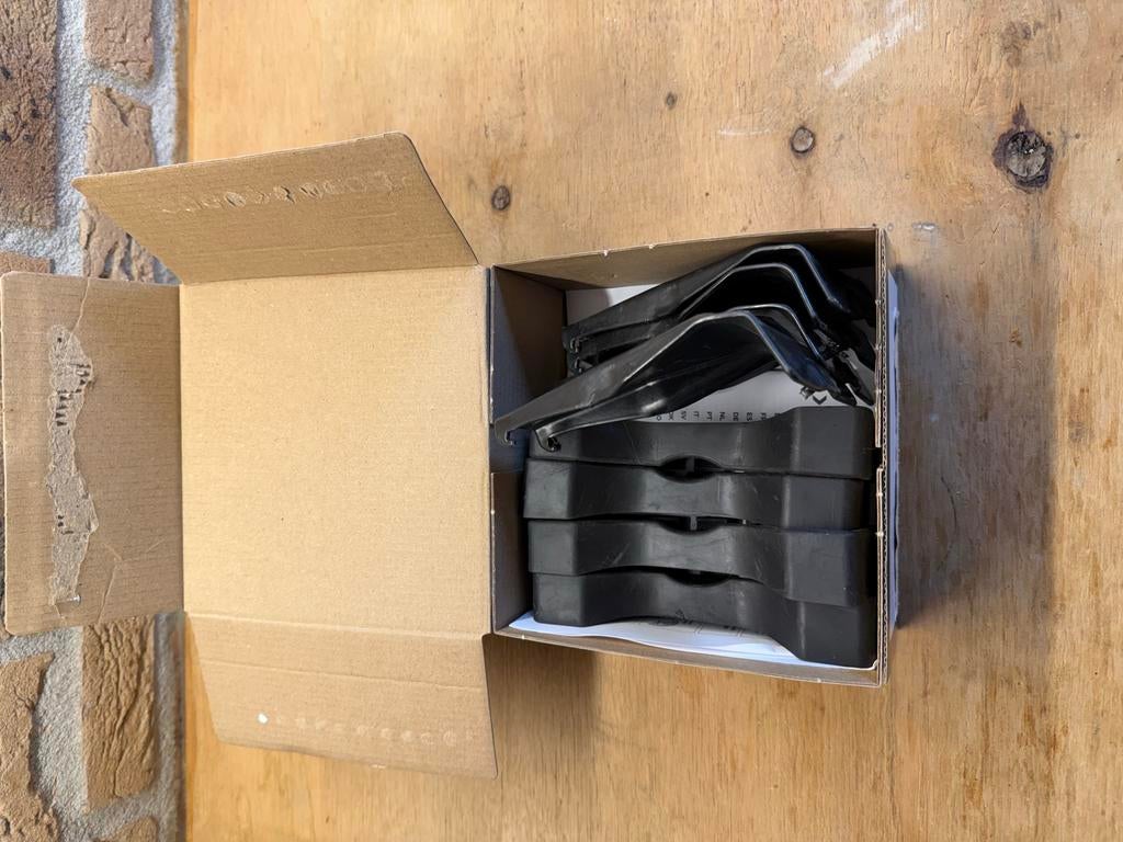 Thule kit 145261 - Polestar 2, Ophalen of Verzenden, Gebruikt