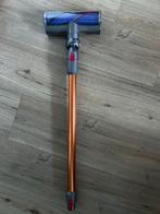 Dyson V10 koper én fuchsia Steel + 2 Stofzuigervoeten, Ophalen of Verzenden