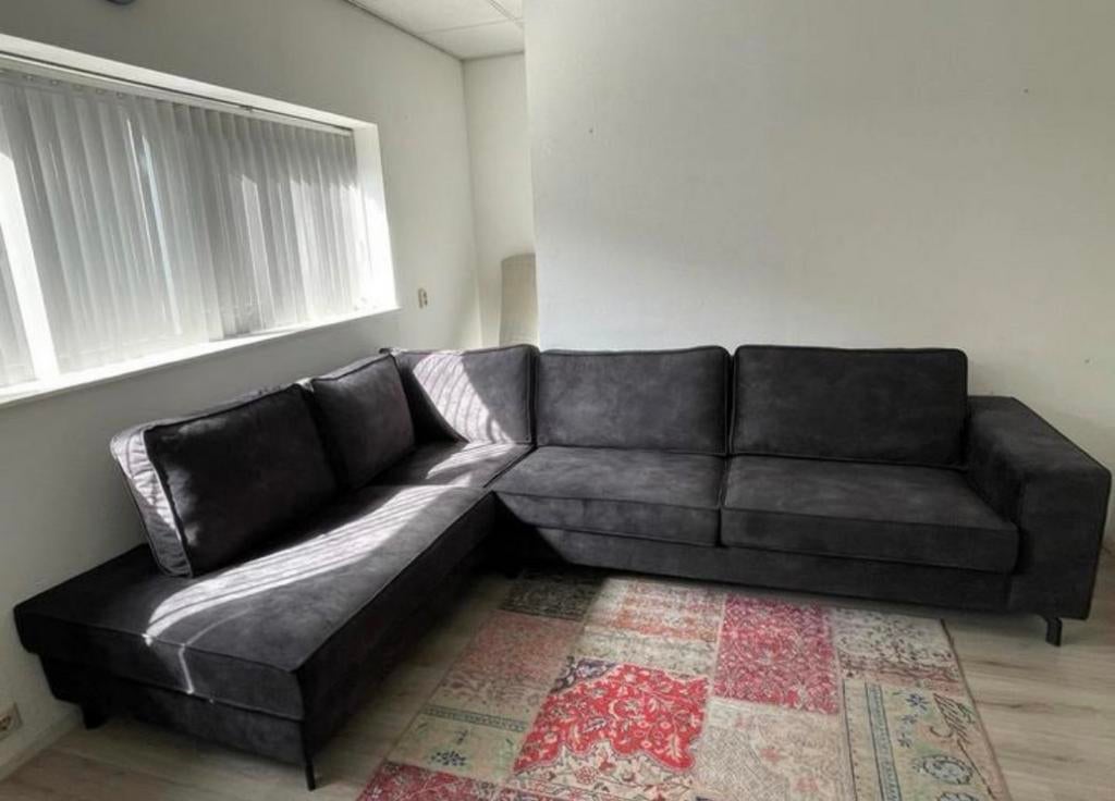Ruime hoekbank 300x210 cm - Comfortabel en modern, Gebruikt, Hoekbank, 300 cm of meer, Ophalen of Verzenden