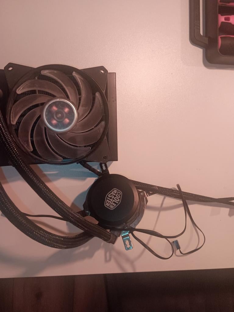 Cooler Master AIO 120mm Waterkoeling CPU Koeler, Computers en Software, Computerkoelers, Ophalen of Verzenden