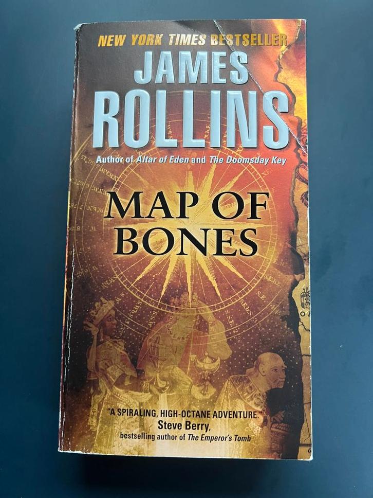 Map of Bones - James Rollins, Boeken, Thrillers, Zo goed als nieuw, Ophalen of Verzenden