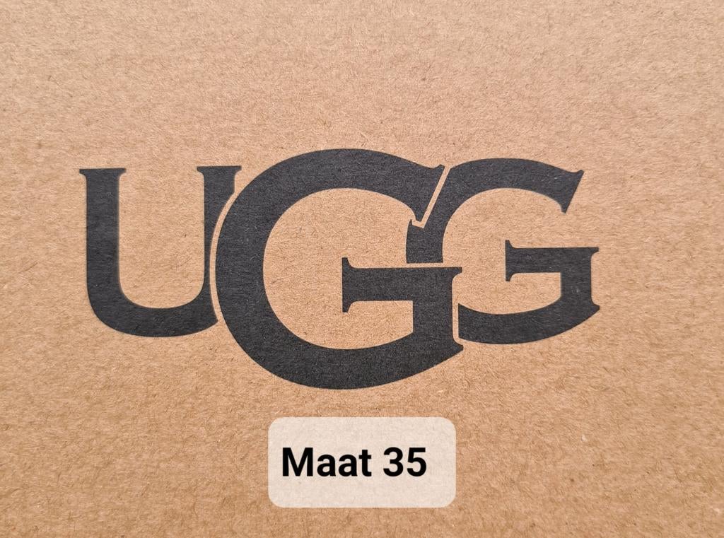 Nieuw in doos ! orginele zwarte UGG pantoffels
Maat 35, UGG, Jongen of Meisje, Overige typen, Nieuw