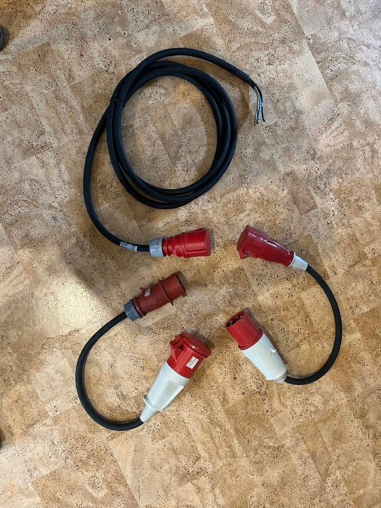 Div krachtstroom kabels/ verlopen, Doe-het-zelf en Verbouw, Elektra en Kabels, Ophalen, Zo goed als nieuw