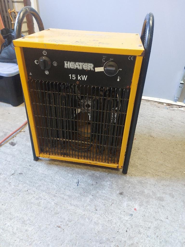 15 kw heater/ elektrische kachel 400 V, Ophalen, 30 tot 80 cm, Xx, Kachel