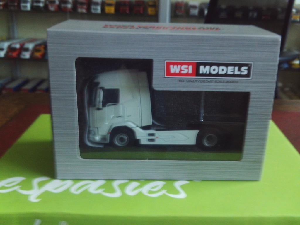 WSI  Daf  XF  Witte  lijn., Hobby en Vrije tijd, Modelauto's | 1:50, Ophalen of Verzenden, Nieuw, Bus of Vrachtwagen, Wsi