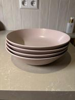 Diepe borden oudroze - 4 stuks, Huis en Inrichting, Keuken | Servies, Ophalen, Keramiek, Zo goed als nieuw, Bord(en)
