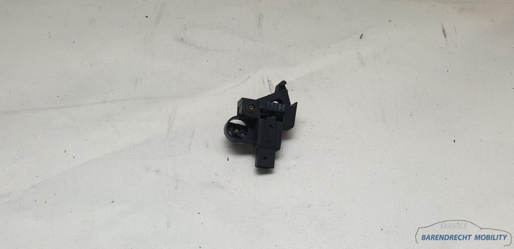 Microswitch W209 cabriodak CLK mercedes 2098201910, Gebruikt, Mercedes-Benz AG, Mercedes-Benz, Ophalen of Verzenden