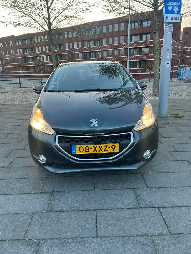 Peugeot 208 1.2 VTi 82PK 5D (102g) 2012 Grijs, Auto's, Peugeot, Particulier, Benzine, A, Hatchback, Handgeschakeld, Origineel Nederlands