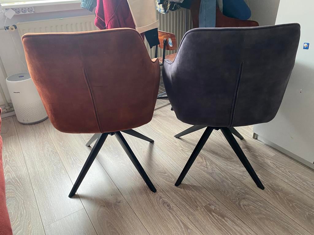 6 eetkamerstoelen 4 grijs+2bruin, Huis en Inrichting, Stoelen, Ophalen of Verzenden, Zo goed als nieuw, Stof