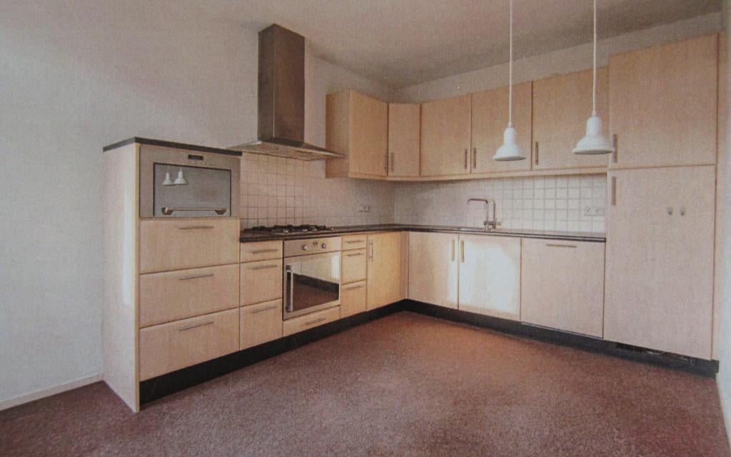 Complete hoekkeuken ongeveer 15 jaar oud + inbouwapparatuur, Ophalen, Gebruikt, Geel, Hoekkeuken